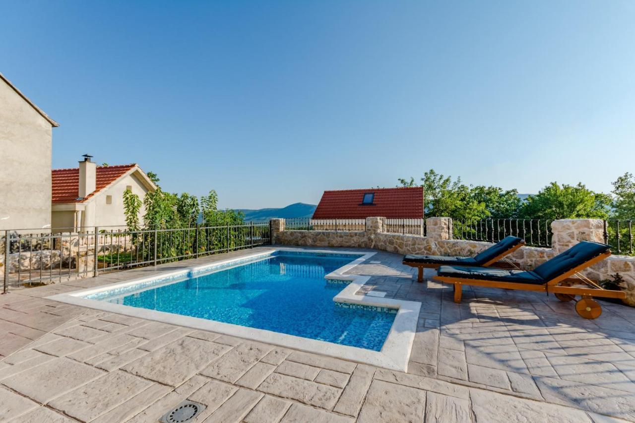 Holiday Home Rustic Kraljici Екстериор снимка