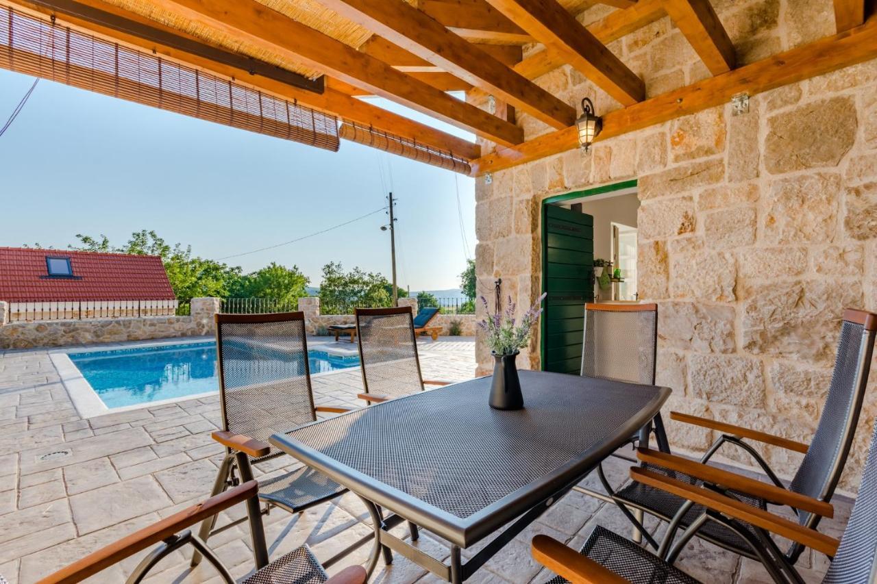 Holiday Home Rustic Kraljici Екстериор снимка