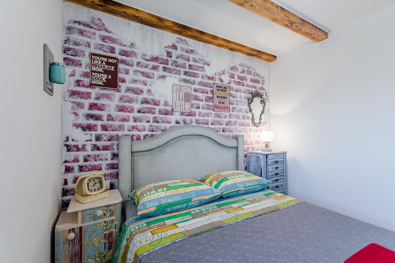 Holiday Home Rustic Kraljici Екстериор снимка